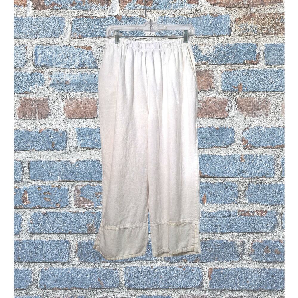 Match Point White Linen Stretch Waist Capris Size Medium